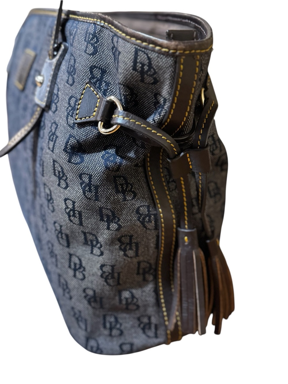 Dooney & Bourke Vintage
Monogram Tassel Shoulder Bag with COA & dusty - EUC - Picture 3 of 14
